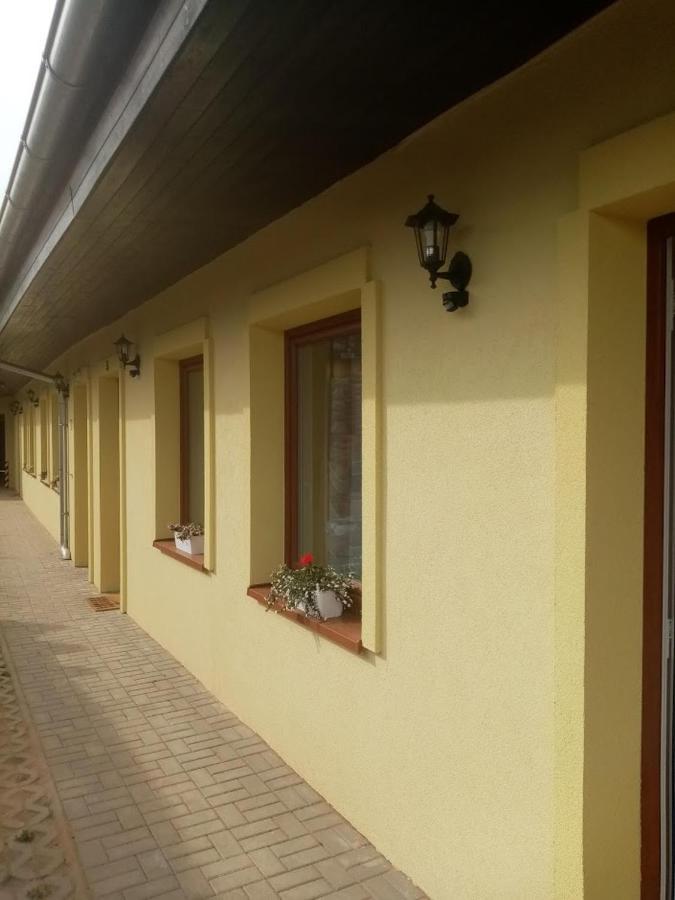 Penzion Alenka Valtice Buitenkant foto