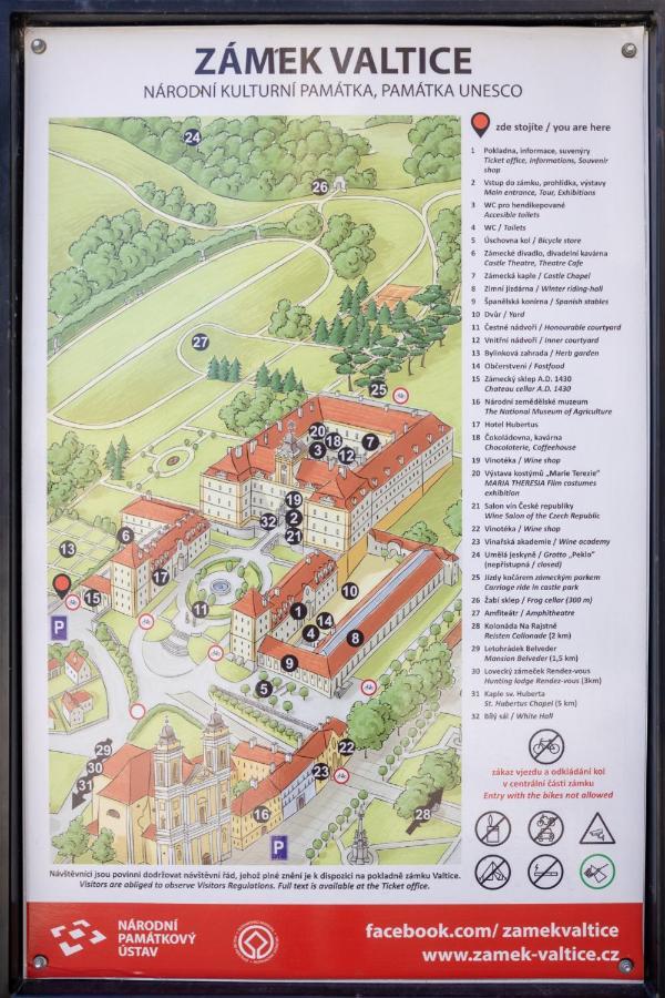 Penzion Alenka Valtice Buitenkant foto