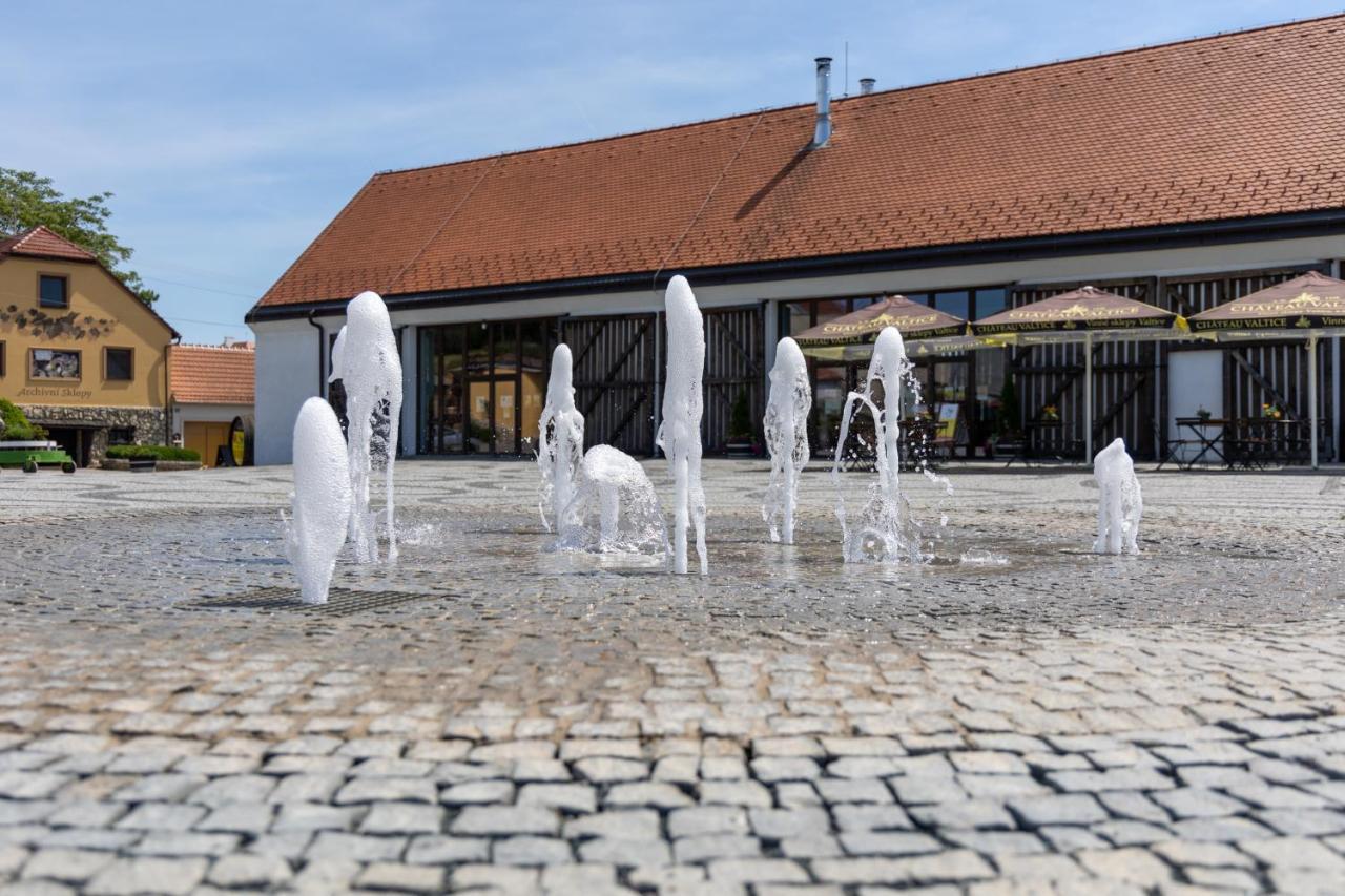 Penzion Alenka Valtice Buitenkant foto